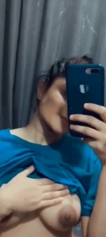 Hijab Bengali girl topless selfies for lover