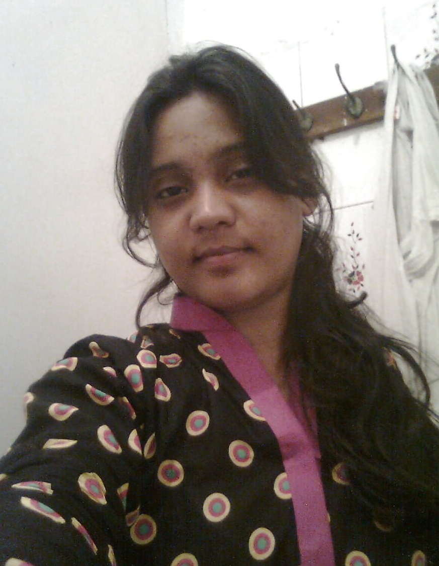 Desi college girl leaked selfies