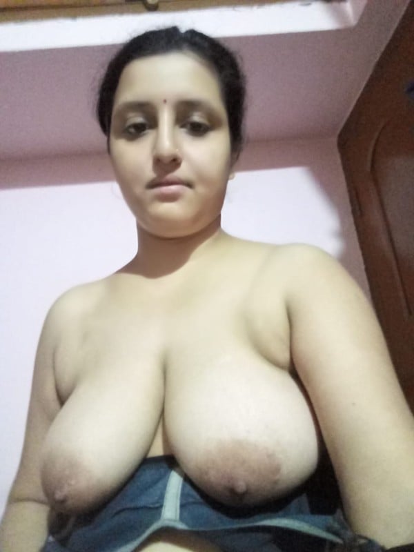 Beautiful Bengali Boudi Nude Pics