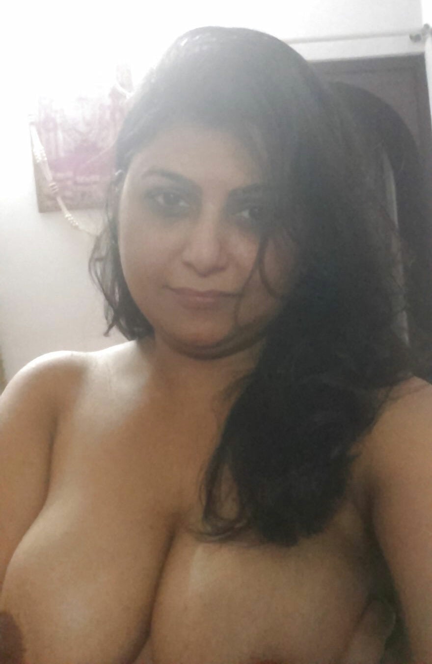 Chubby Punjabi wife nude pics