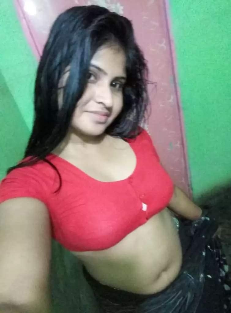 Bengali married village girl pics leaked out