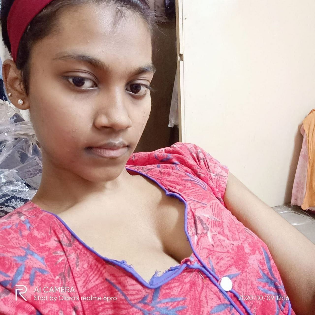 Tamil girl nude boob show for lover pics