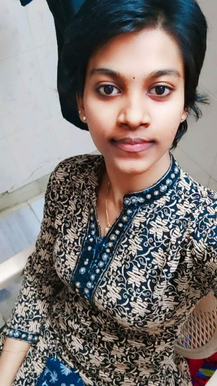 Tamil girl nude boob show for lover pics