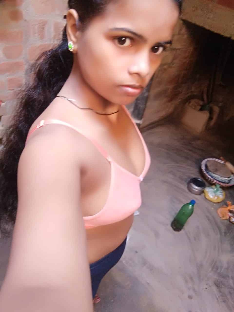 Desi best boobs photos of a sexy Desi wife