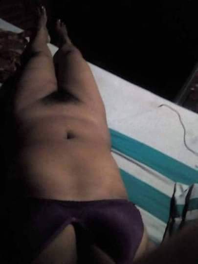 Married wife nude pics shared with her ex-lover