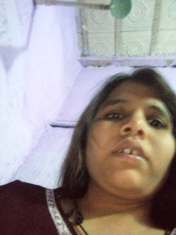 Busty Paki Desi wife nude photos