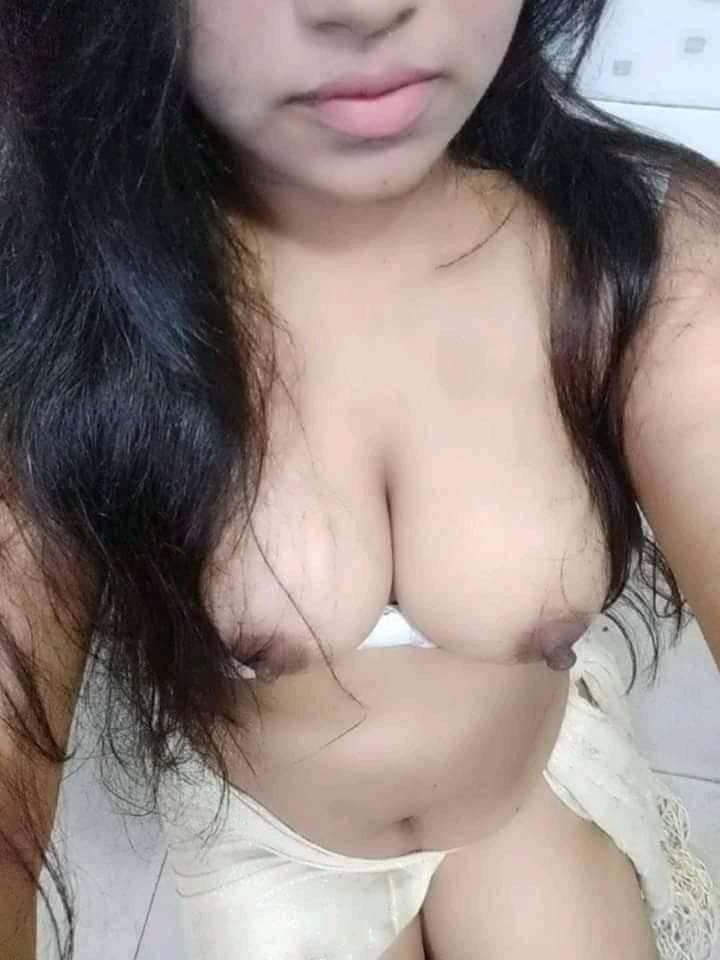 Mature sexy wife photos shared online