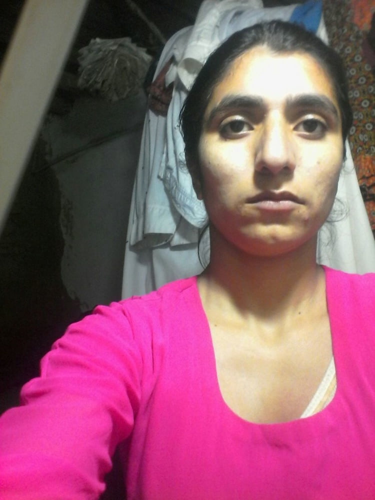 White-skinned Muslim Desi wife nude pics