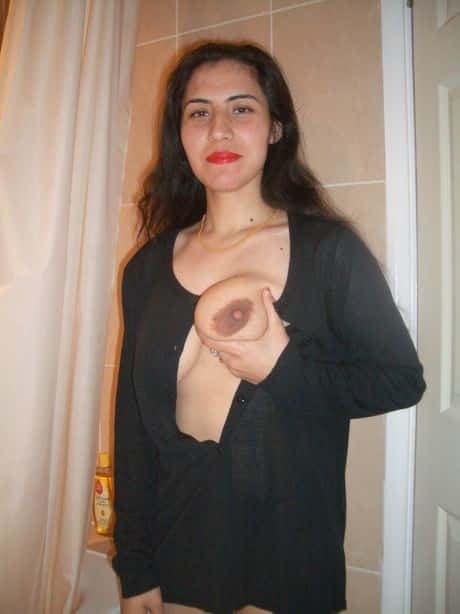 Pakistani wife nude pics for you to get a hard-on