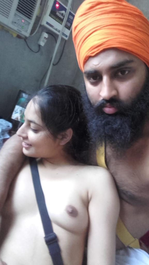 Newly married Indian couple sex photos