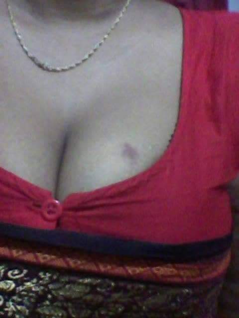 Mature wife nude pics shared with her husband's friend