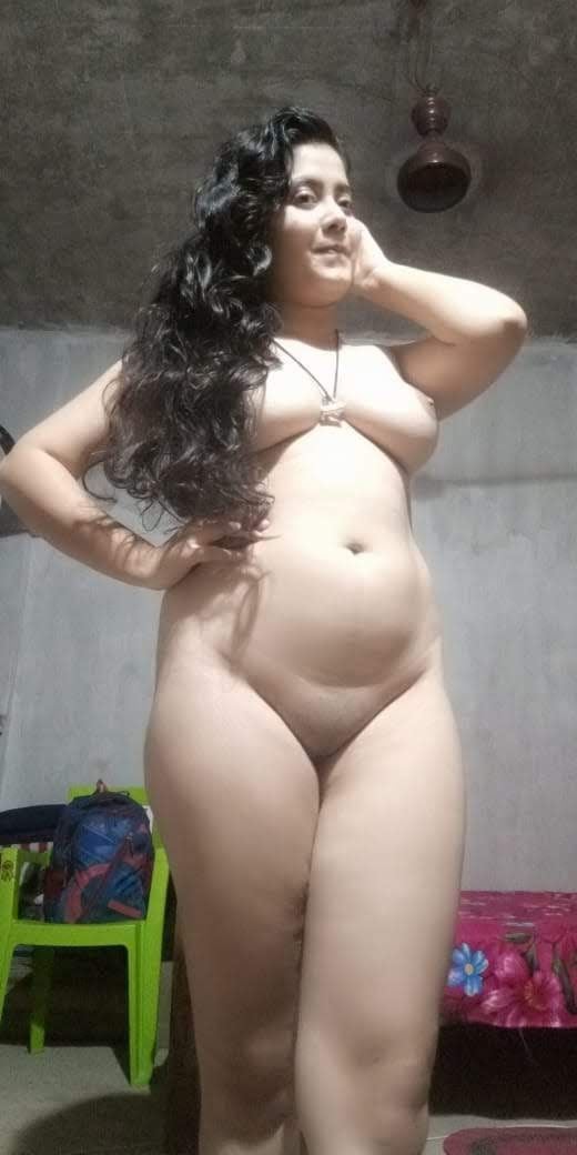 Beautiful Indian girl nude pics