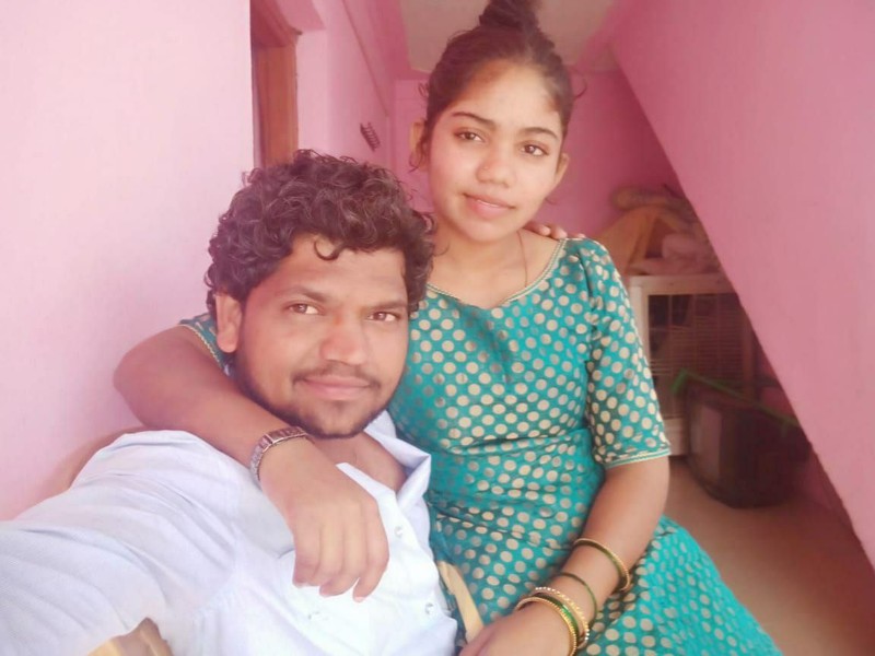 Newly married Indian girl topless photos galore