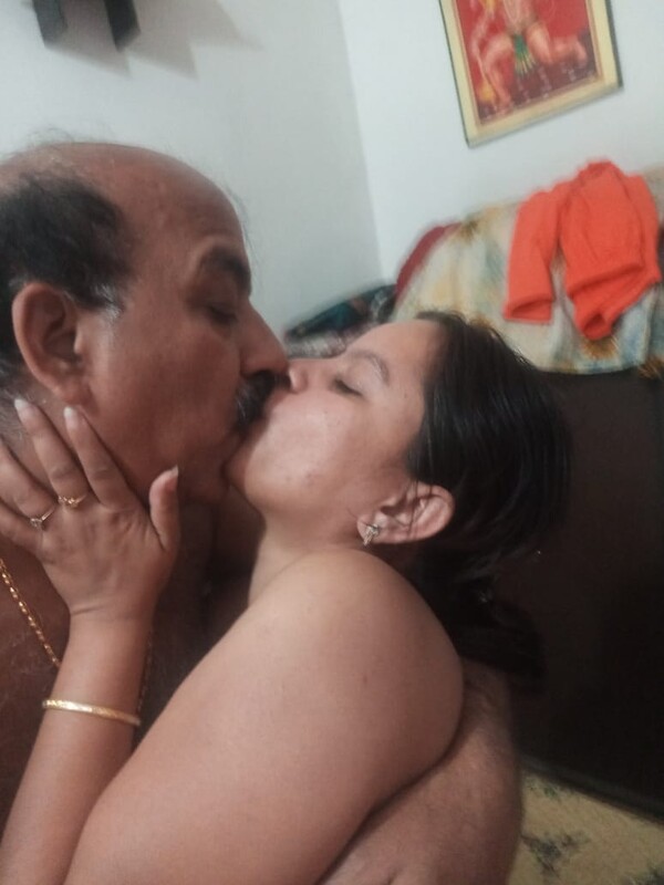Real Indian couple naked sex private pics