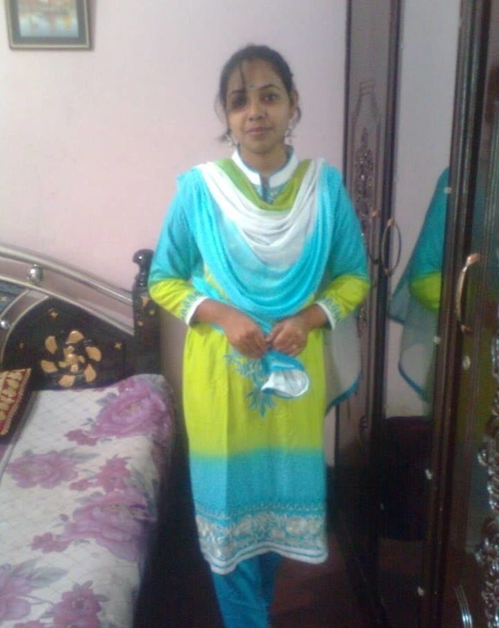 Mature Bhabhi bude pics