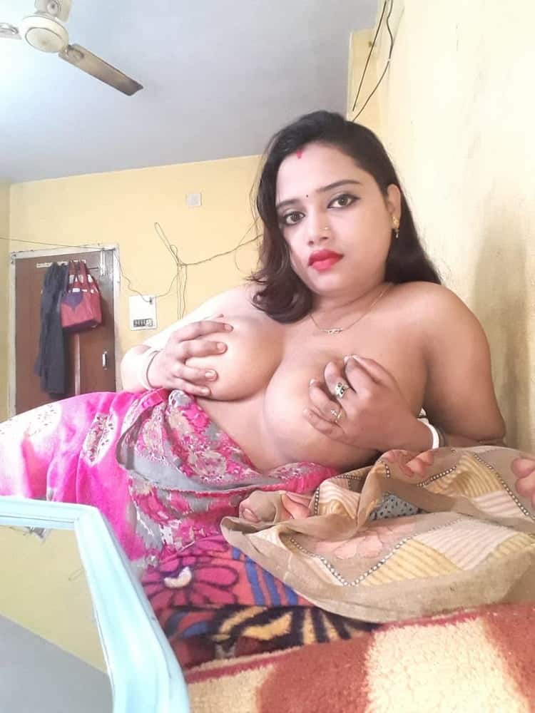 Tamil sex photos of cheating Indian wife will make you cum!