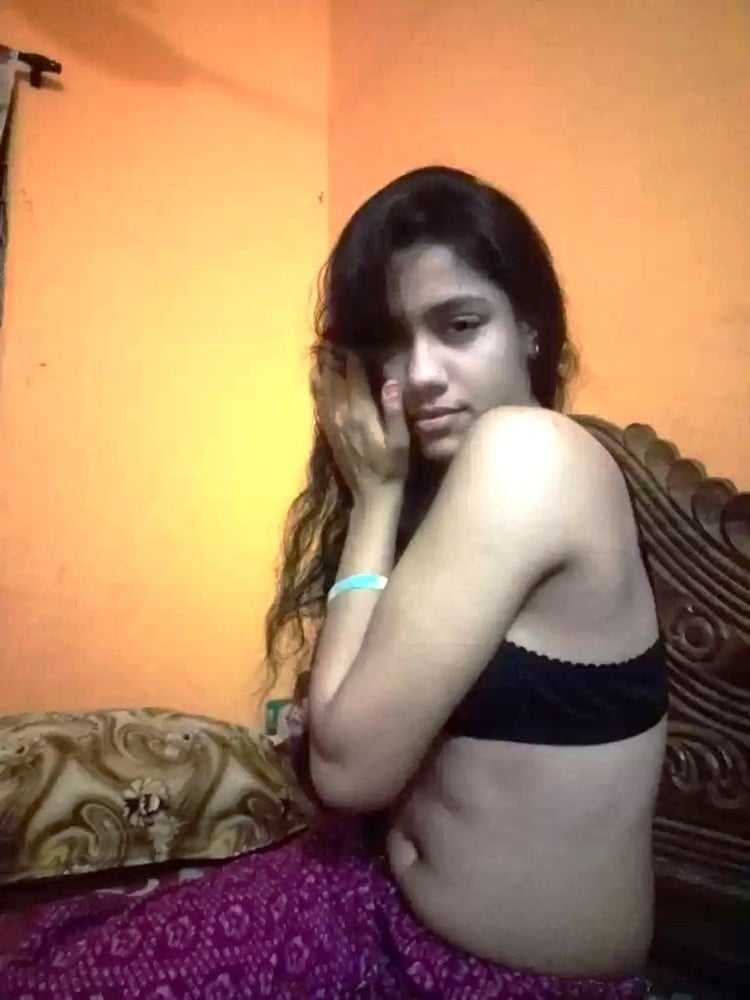 Desi girl nude photos to charge up your sex nerves