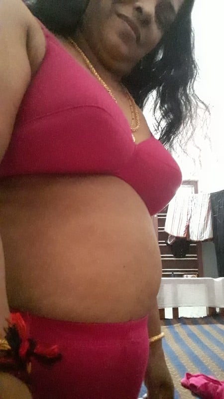 Mature big boobs mallu aunty nude photos