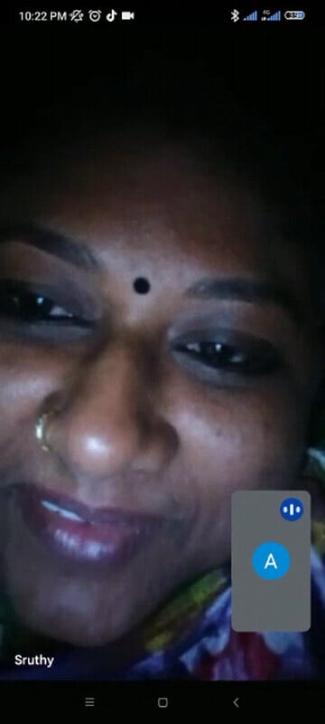 Mature bhabhi showing boobs on video call photos