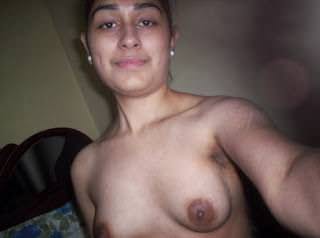 Bengaluru babe playing with her Boobs and Pussy