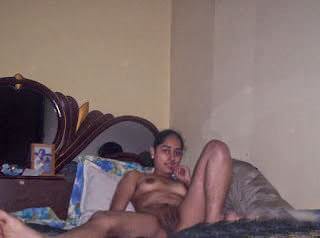 Bengaluru babe playing with her Boobs and Pussy