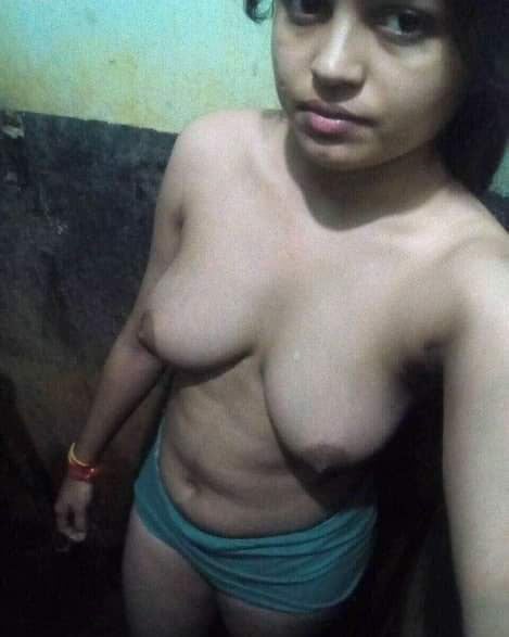 Desi hot girlfriend leaked nudes