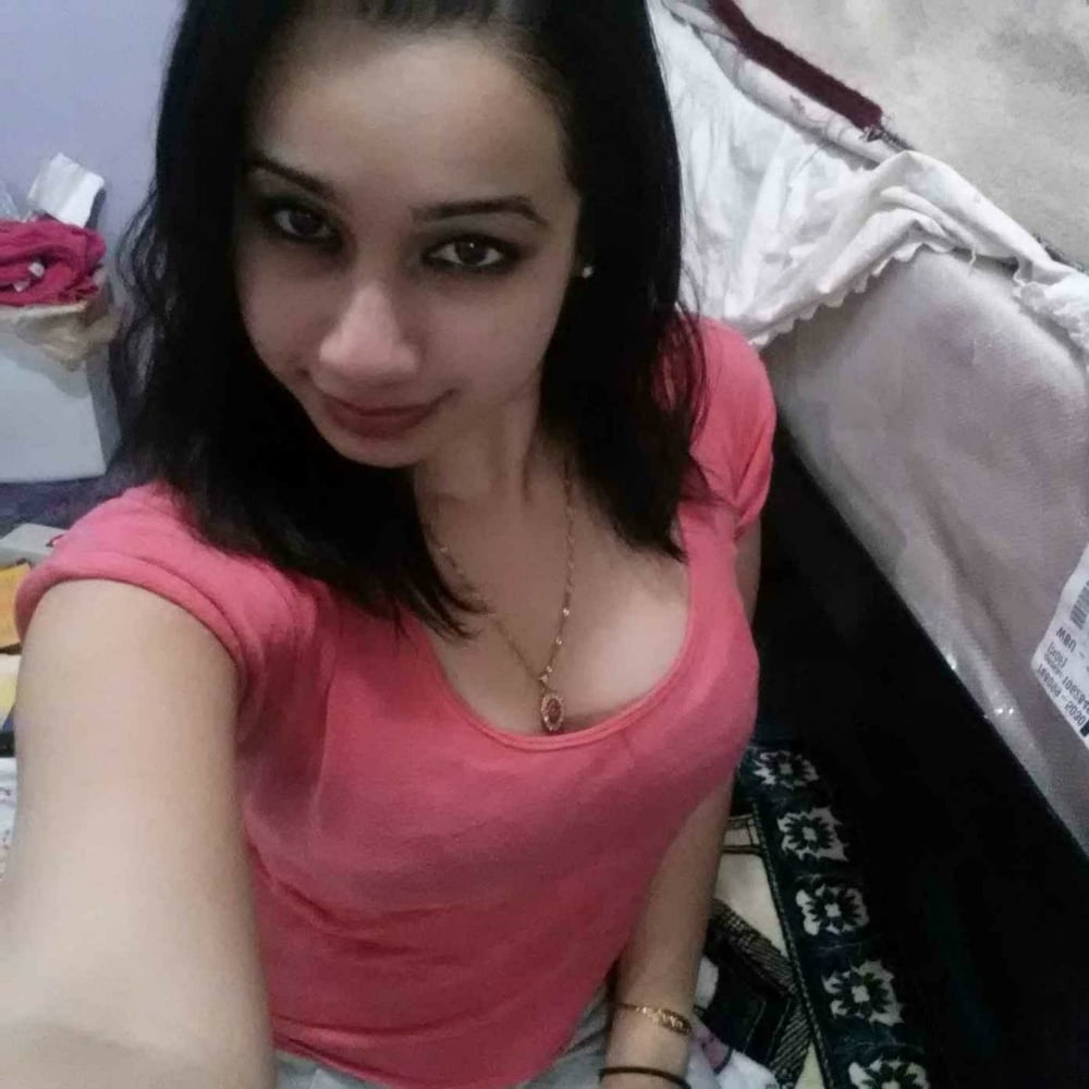 Desi girlfriend nude photos online