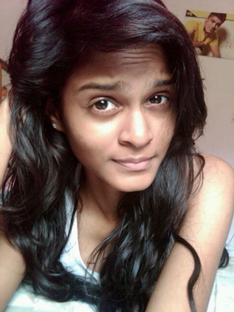 Indian skinny girl nude selfie photos for her boyfriend