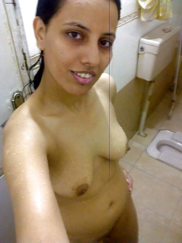 Indian girl shower selfies have turned me hotter