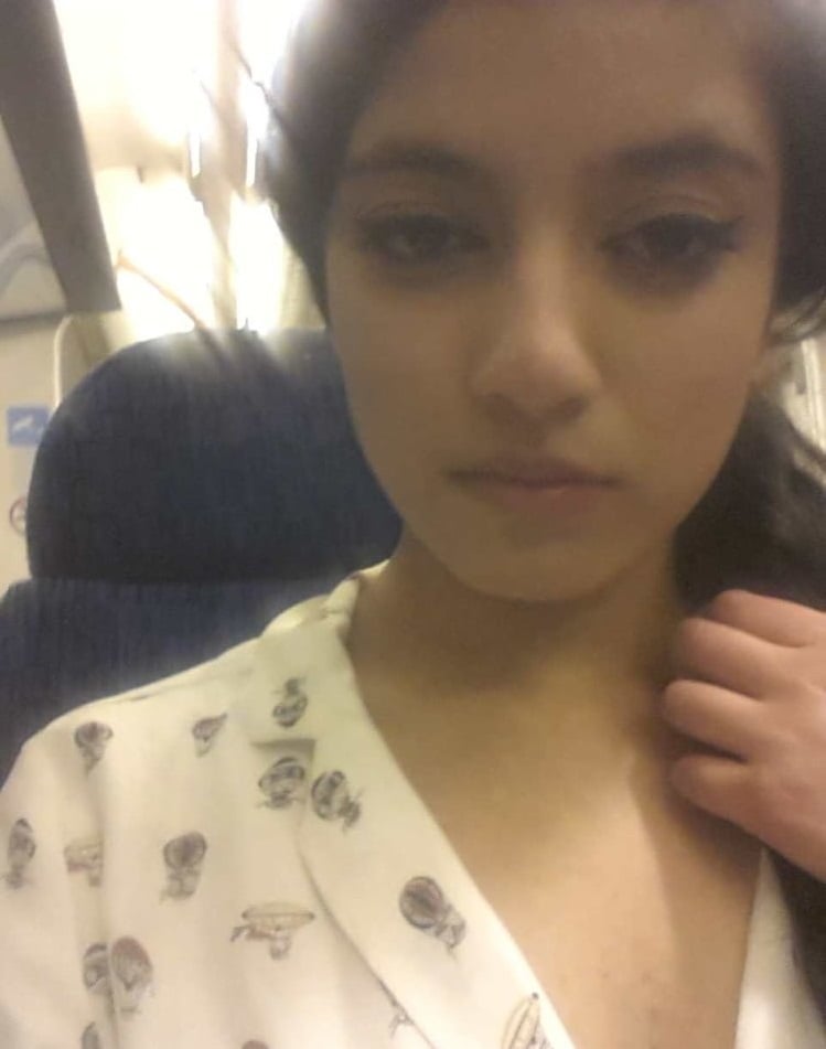 Indian girl self shot pics