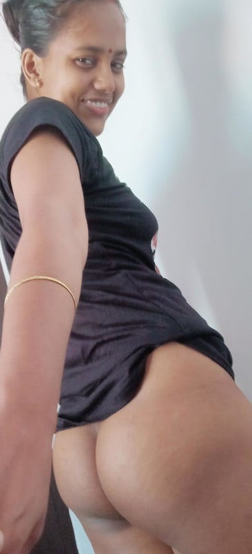 Hairy pussy Indian girl sex pics with lover