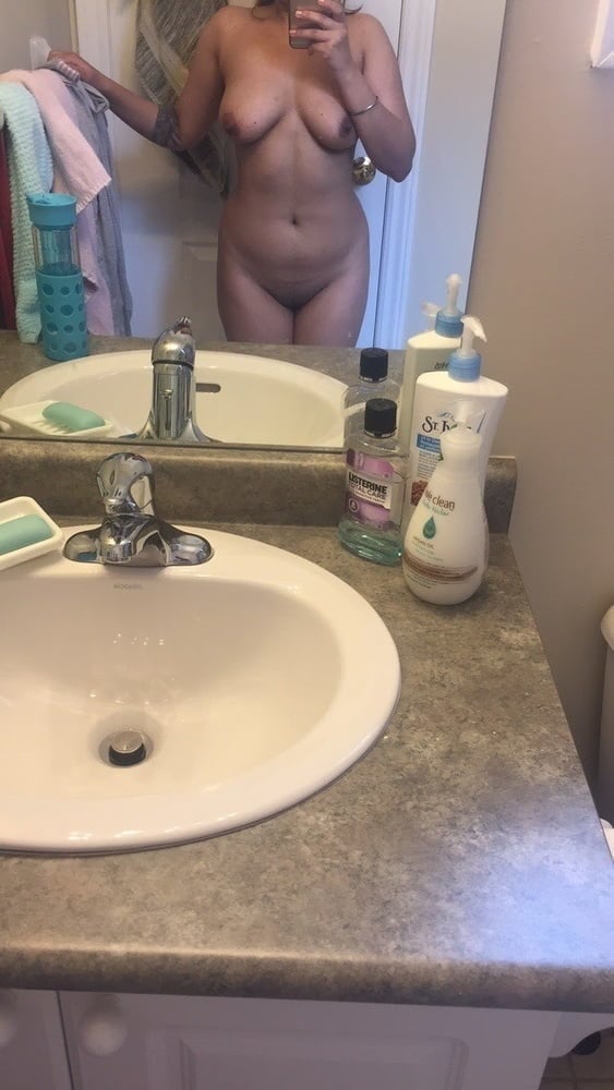 NRI Desi girl pics of selfie mirror photos