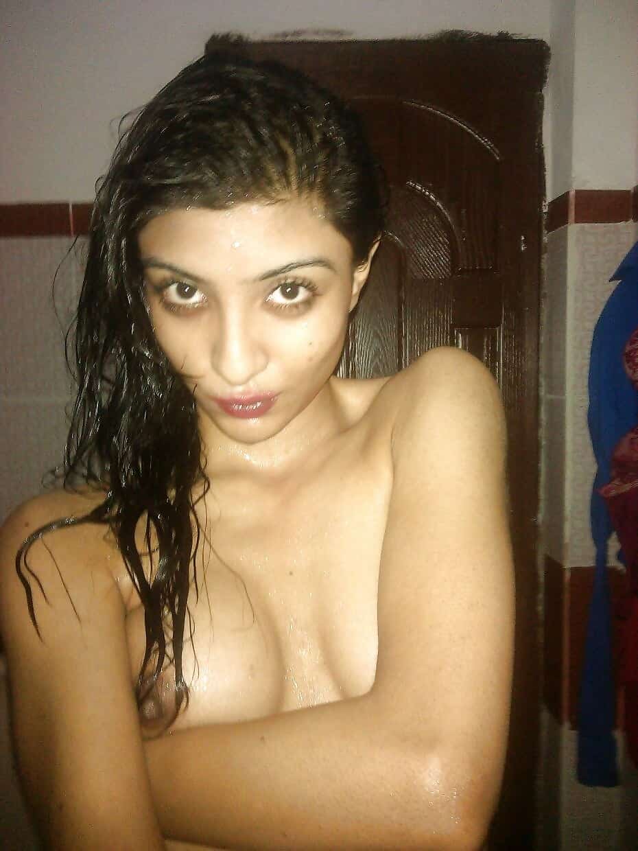 Nude Desi beauty pics collection leaked online