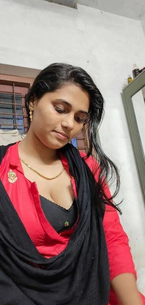 Nude Indian girl homemade photos exposed by brother