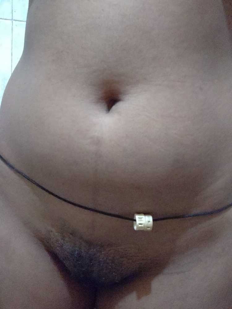 Small tits Indian girl nude pics
