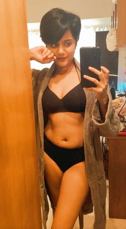 Short haired young Bengali girl nude pics