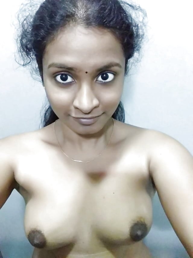 Tamil young girlfriend's Topless selfies
