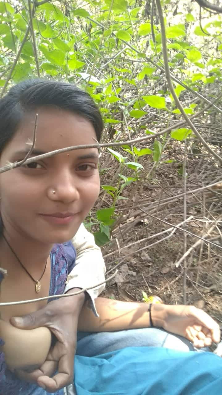 Desi couple Desi outdoor sex pics