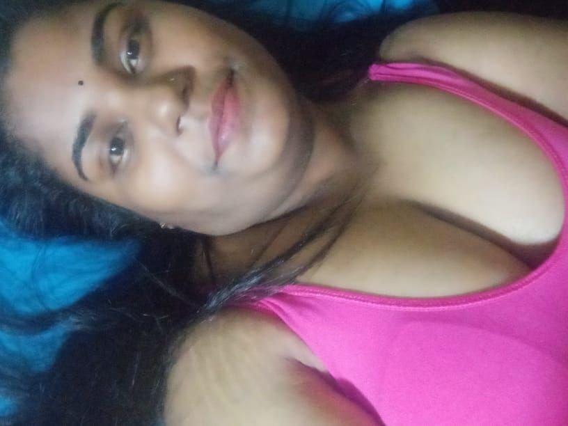 Sexy Tamil girl leaked photos