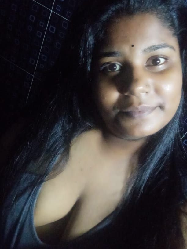 Sexy Tamil girl leaked photos