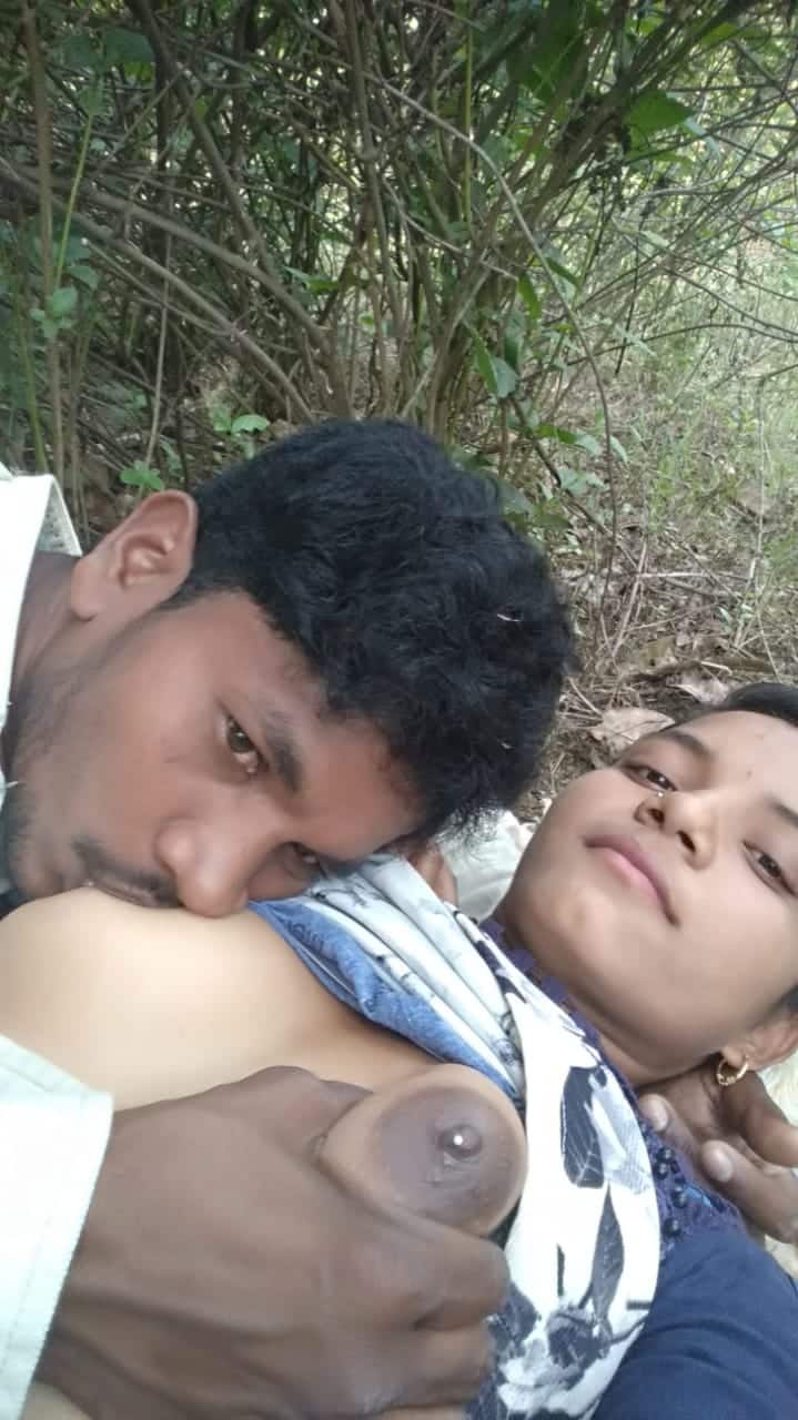 Desi outdoor sex pics leaked online