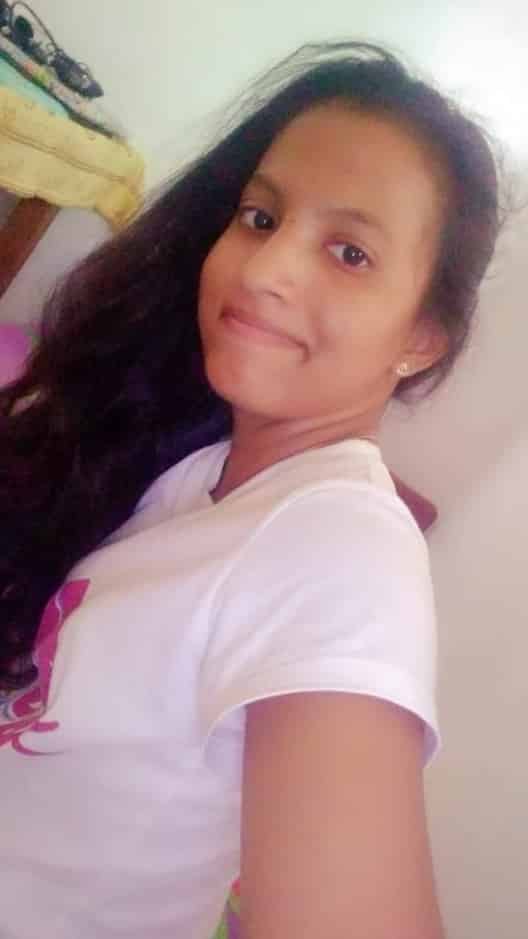 Cute Indian little slut nude photos collection