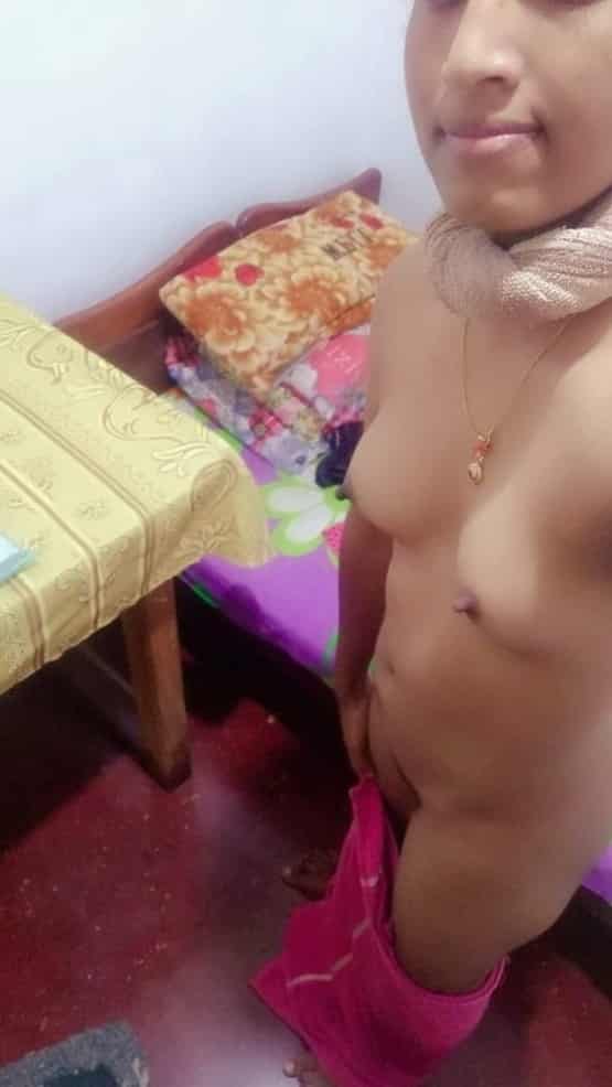 Cute Indian little slut nude photos collection