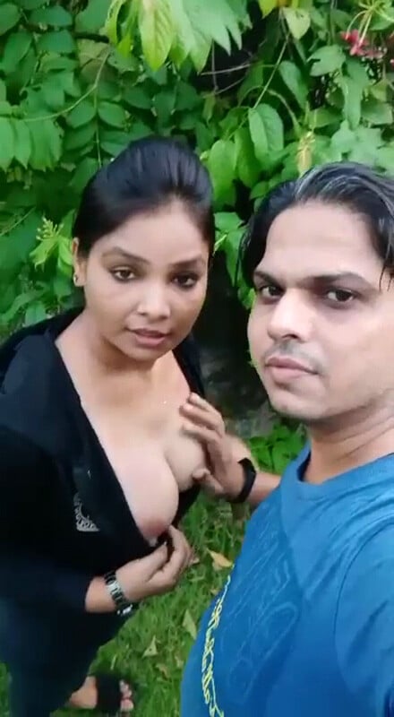 Indian GF feeding her big boobs outdoors