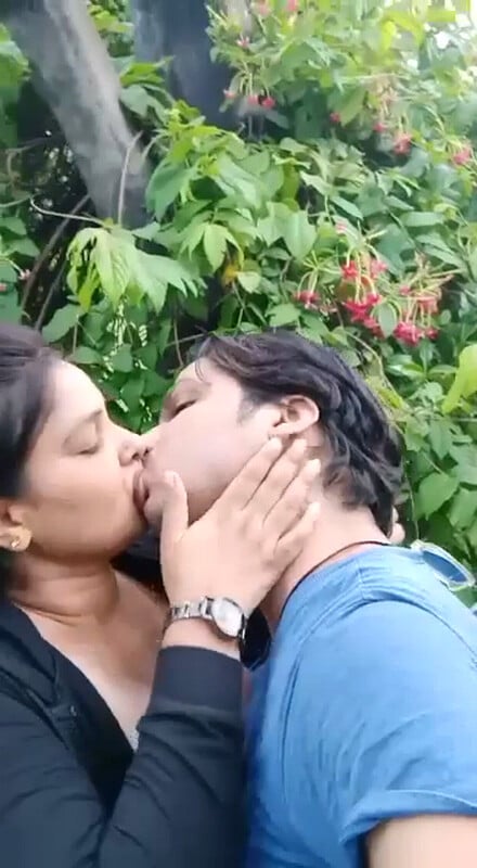 Indian GF feeding her big boobs outdoors