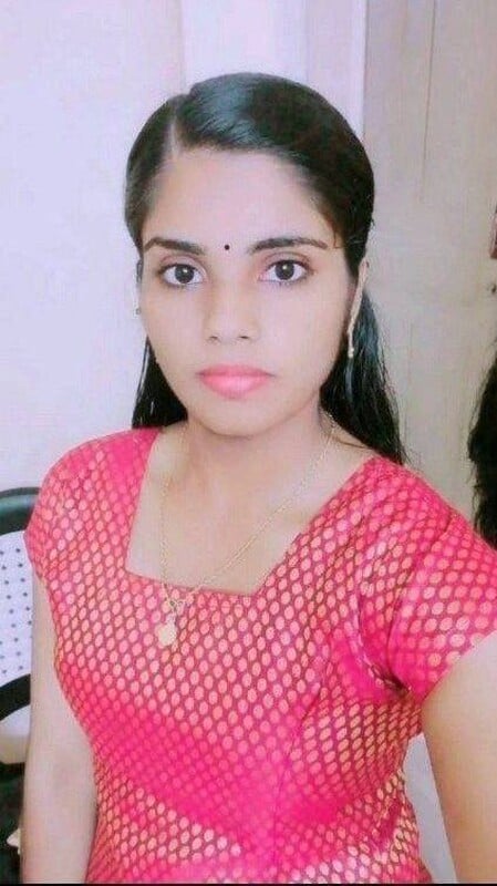 18yo mallu girl nude selfie photos