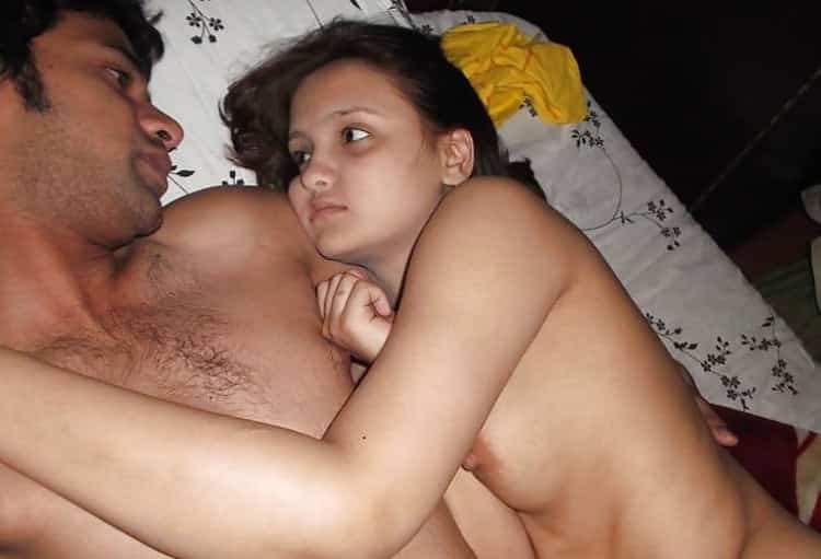 Famous Desi couple sex photos online