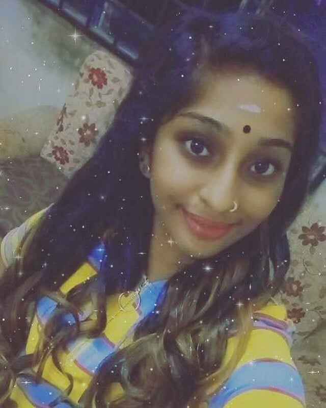 19yo teen girl nude bath photos