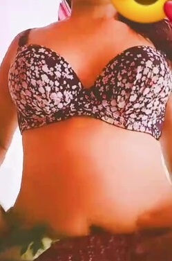 Hot aunty on video call showing private body parts