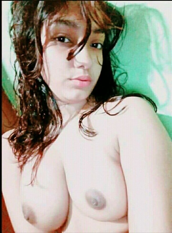 19yo teen Hijabi Bangla girl nude fingering photos